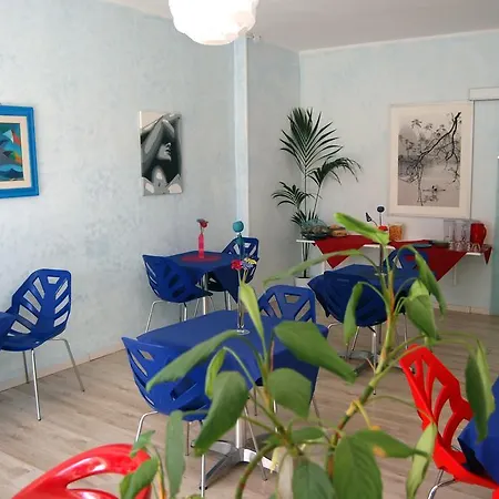 Aloa Bed & Breakfast 4*